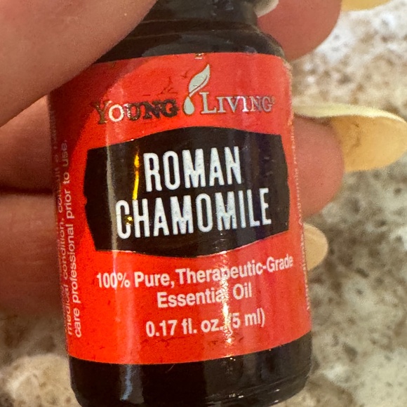 YOUNG LIVING ESSENTIAL OIL ROMAN CHAMOMILE 5ML BRAND NEW